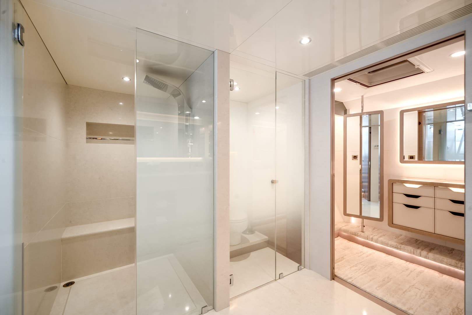 2022 Ocean Alexander 32L