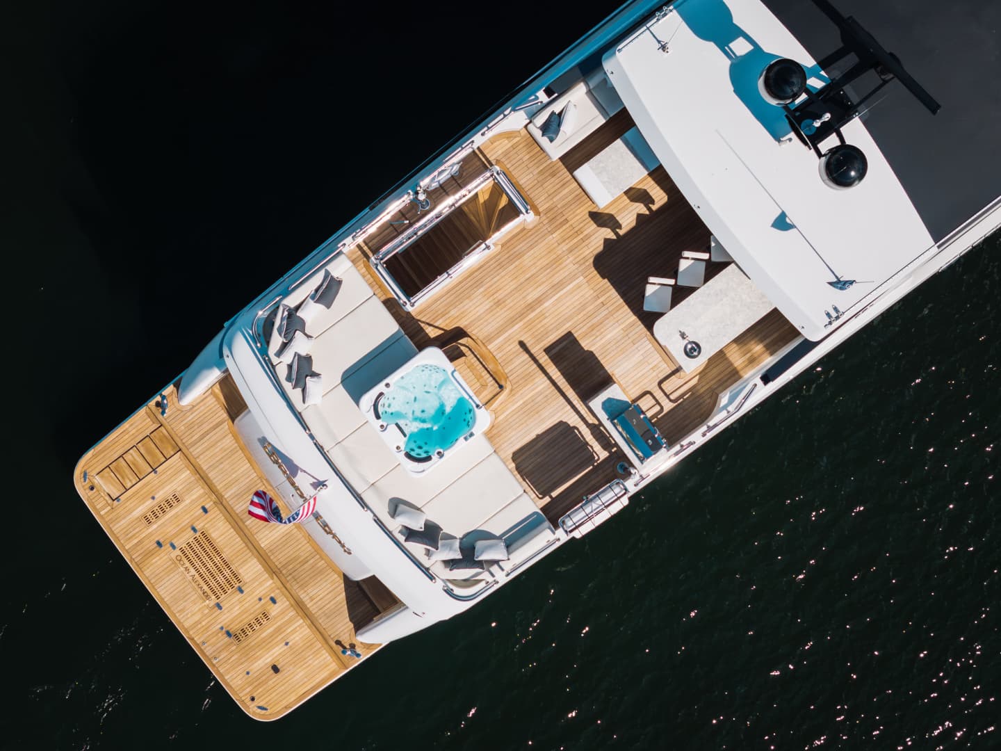 2022 Ocean Alexander 32L