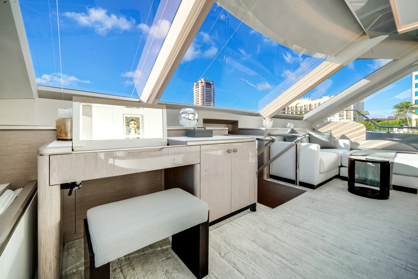 2022 Ocean Alexander 32L