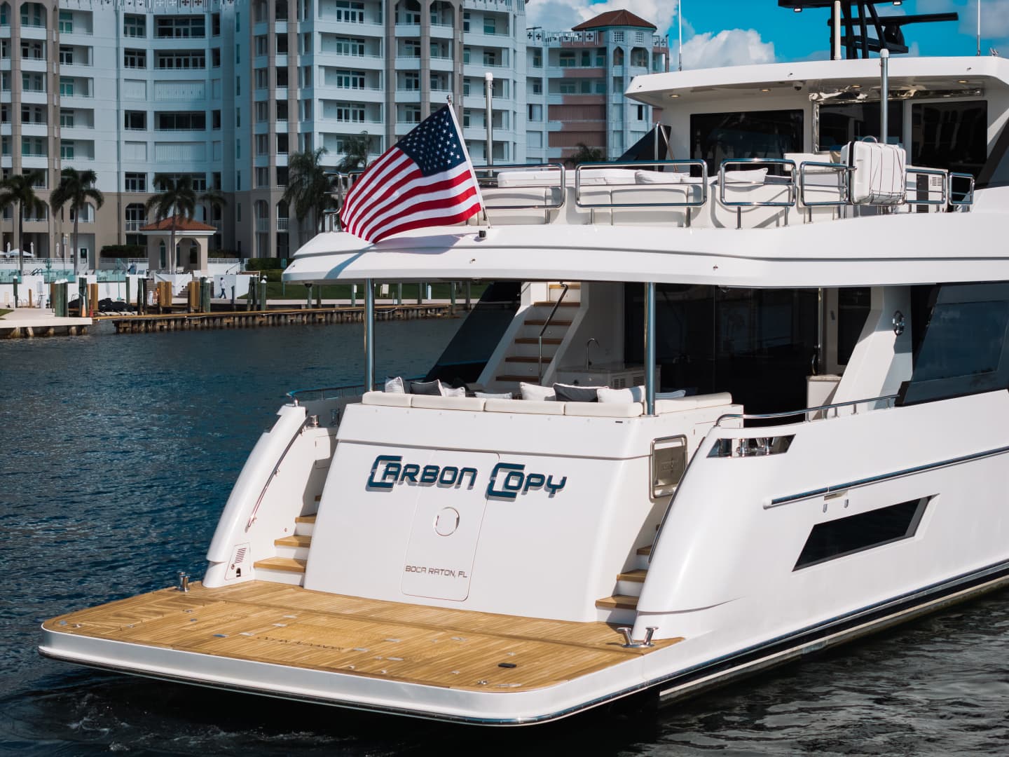 2022 Ocean Alexander 32L