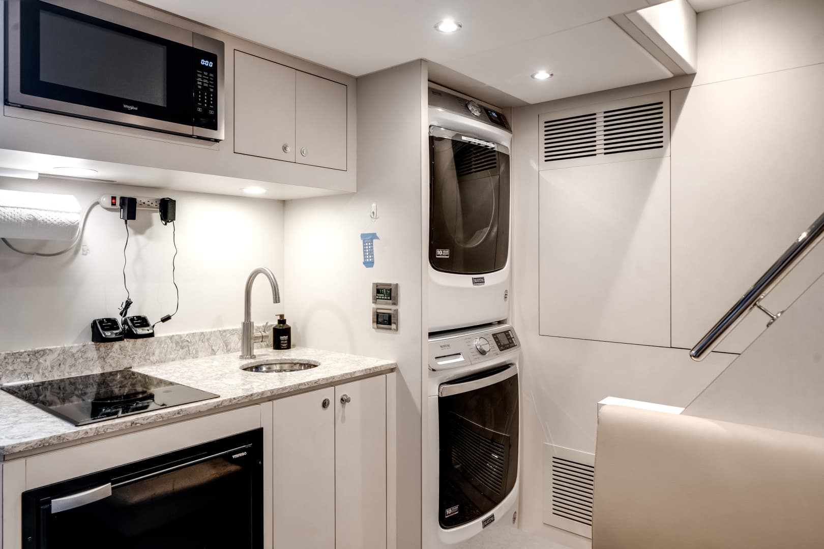 2022 Ocean Alexander 32L