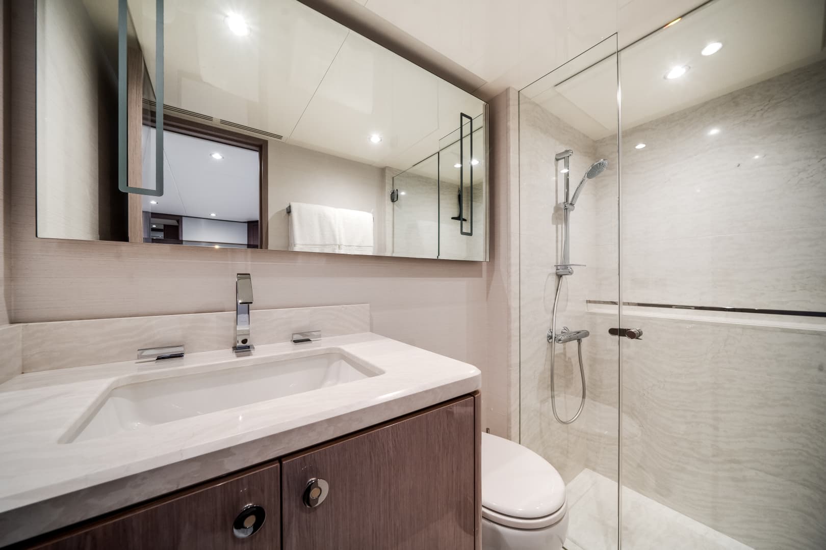 2022 Ocean Alexander 32L