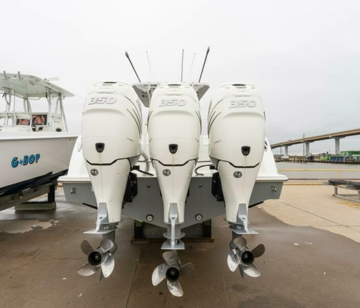 2019 Invincible 39 Open