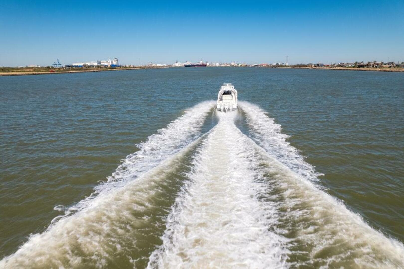 2019 Invincible 39 Open