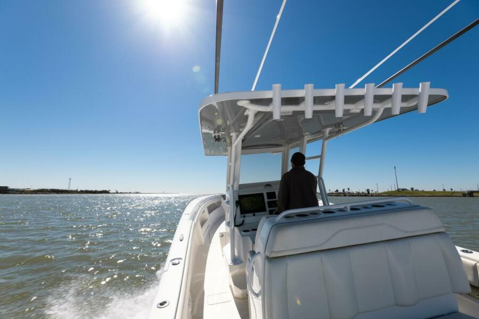 2019 Invincible 39 Open