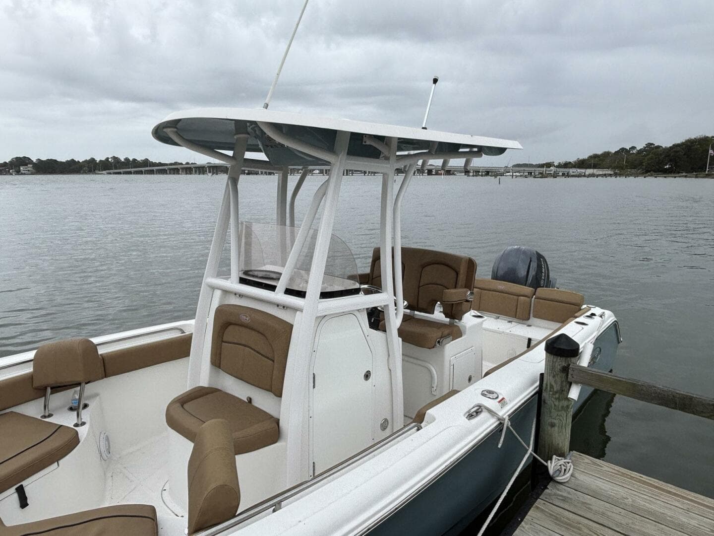 2021 Sea Hunt 234 Ultra