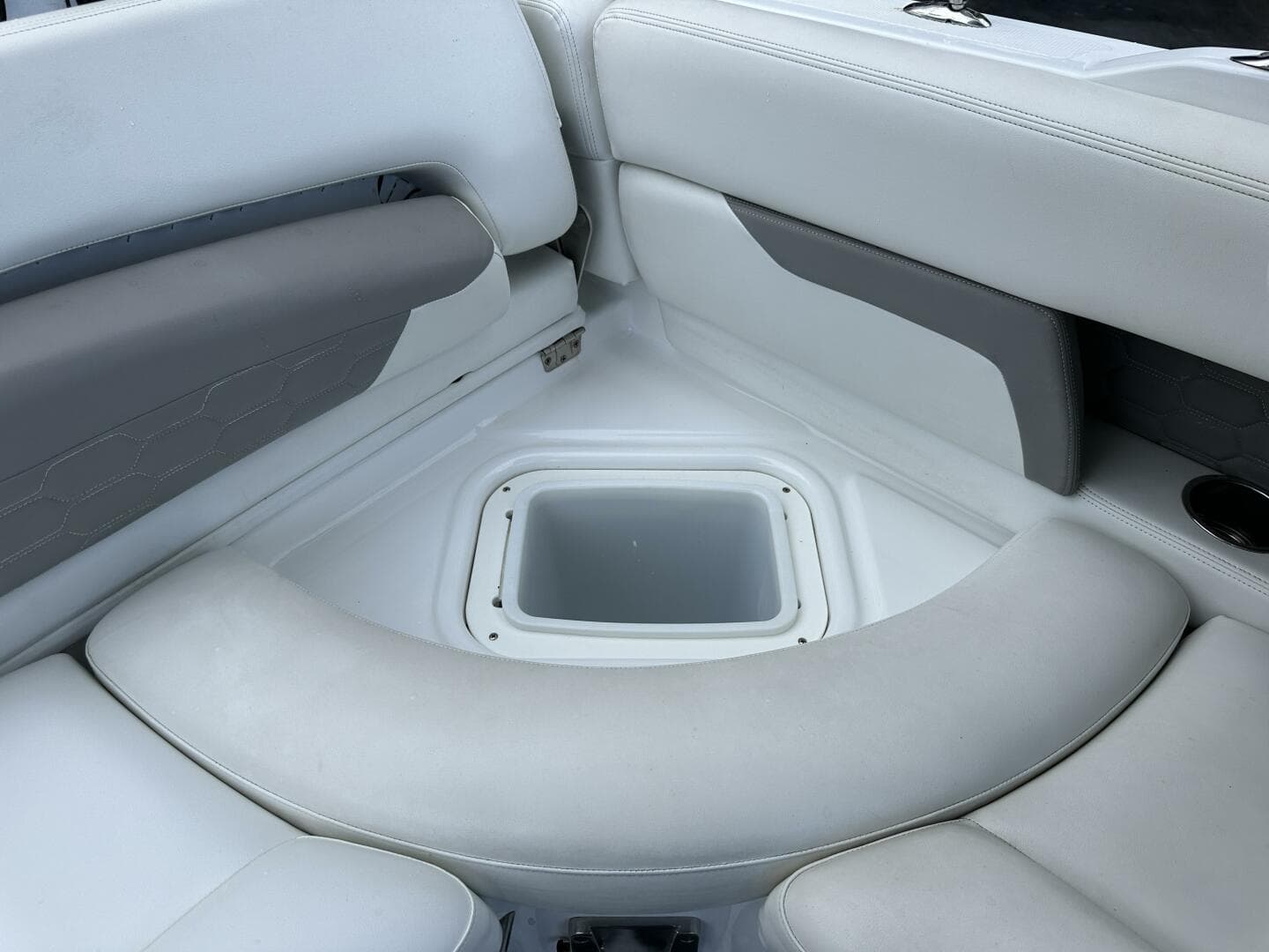 2020 Four Winns HD 240 OB