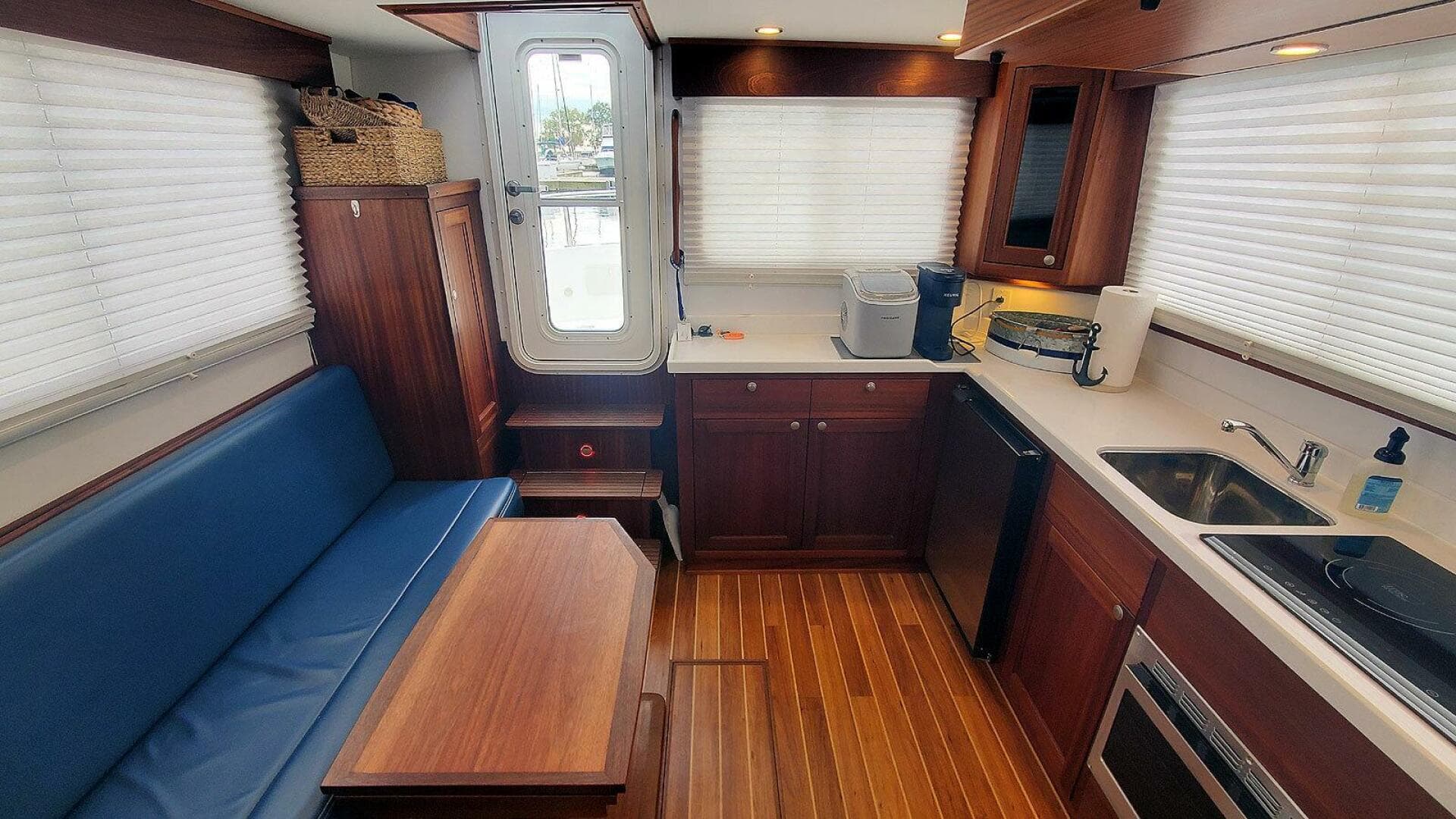 Main Cabin Aft