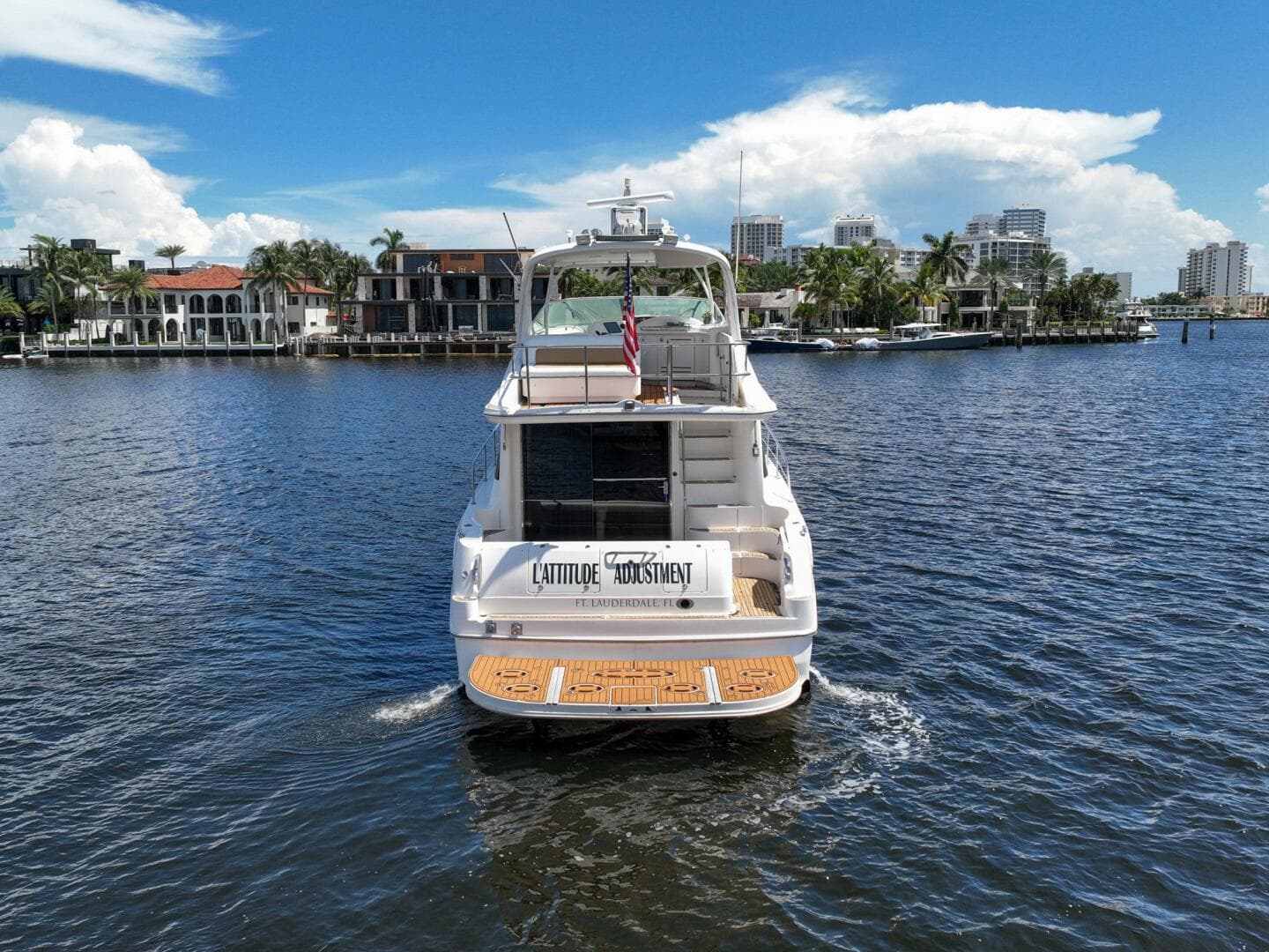 2001 Sea Ray 540 Cockpit Motor Yacht