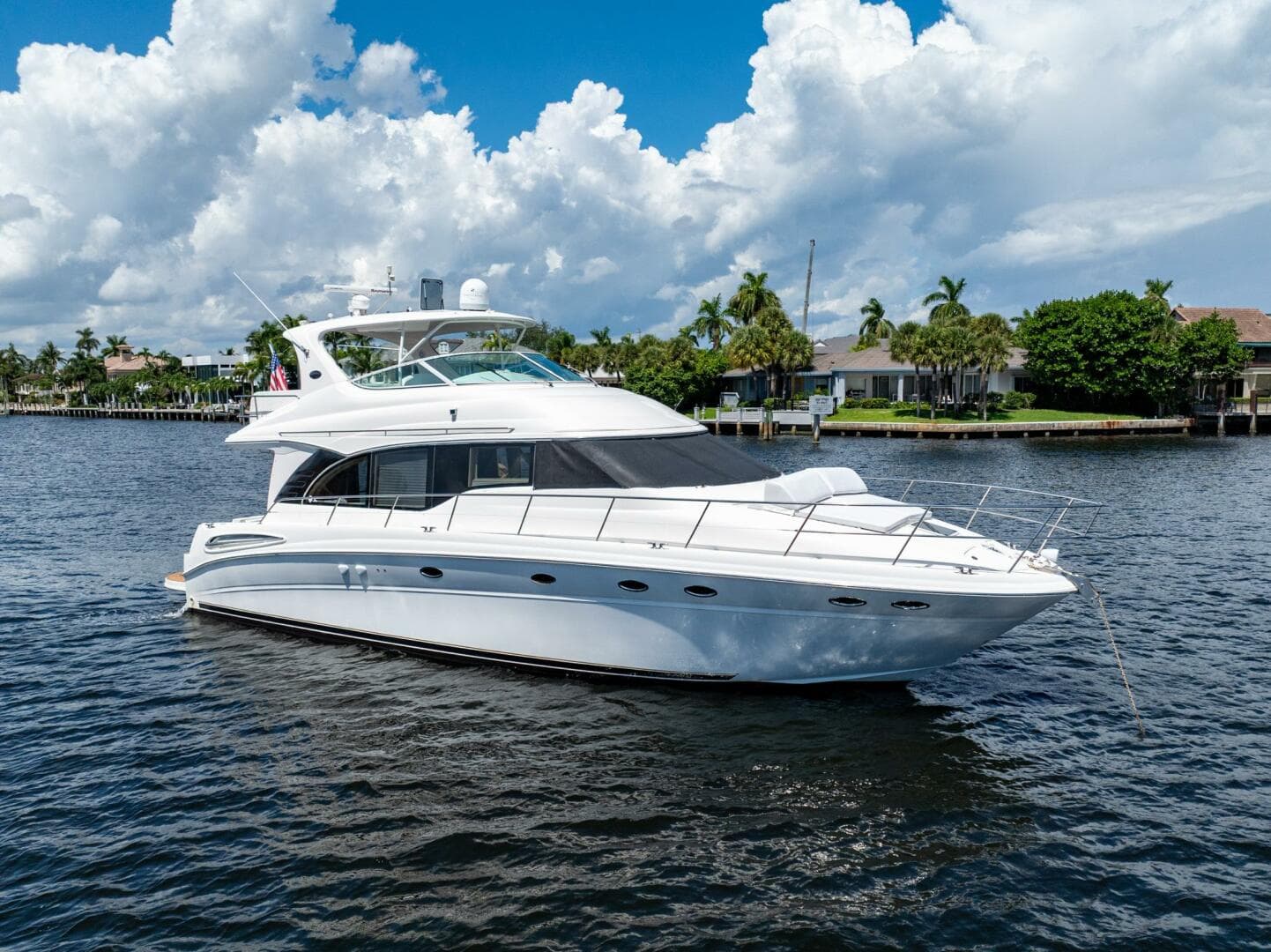 2001 Sea Ray 540 Cockpit Motor Yacht