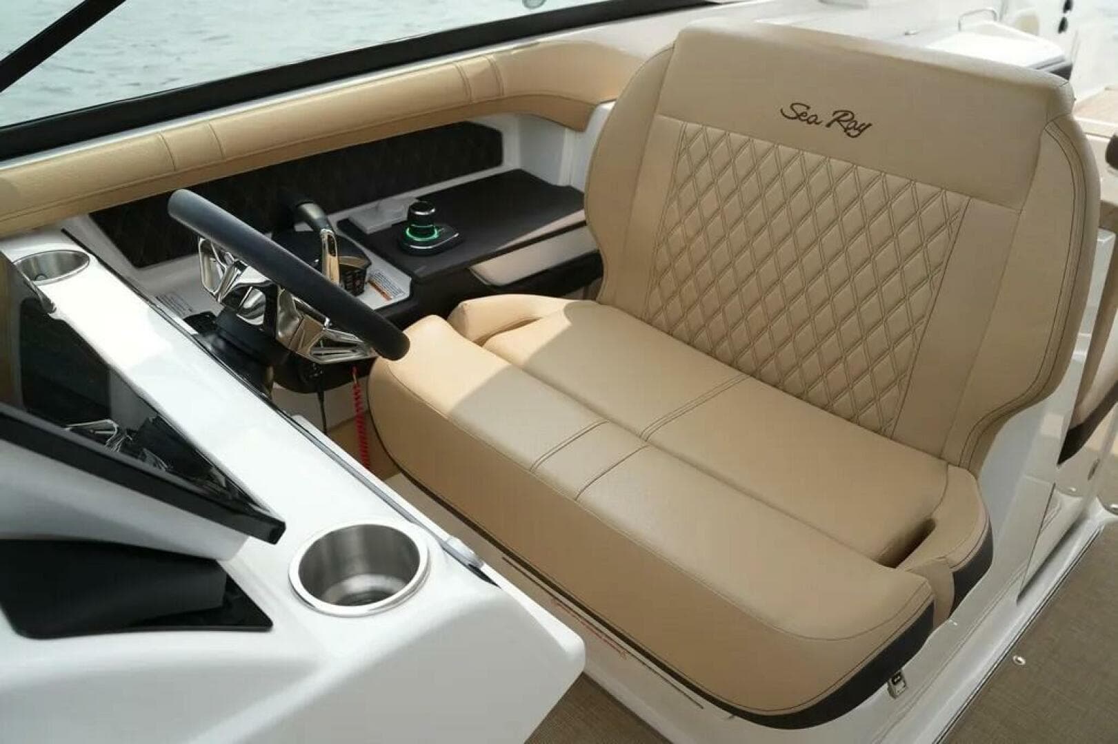 2023 Sea Ray SLX 310 Outboard