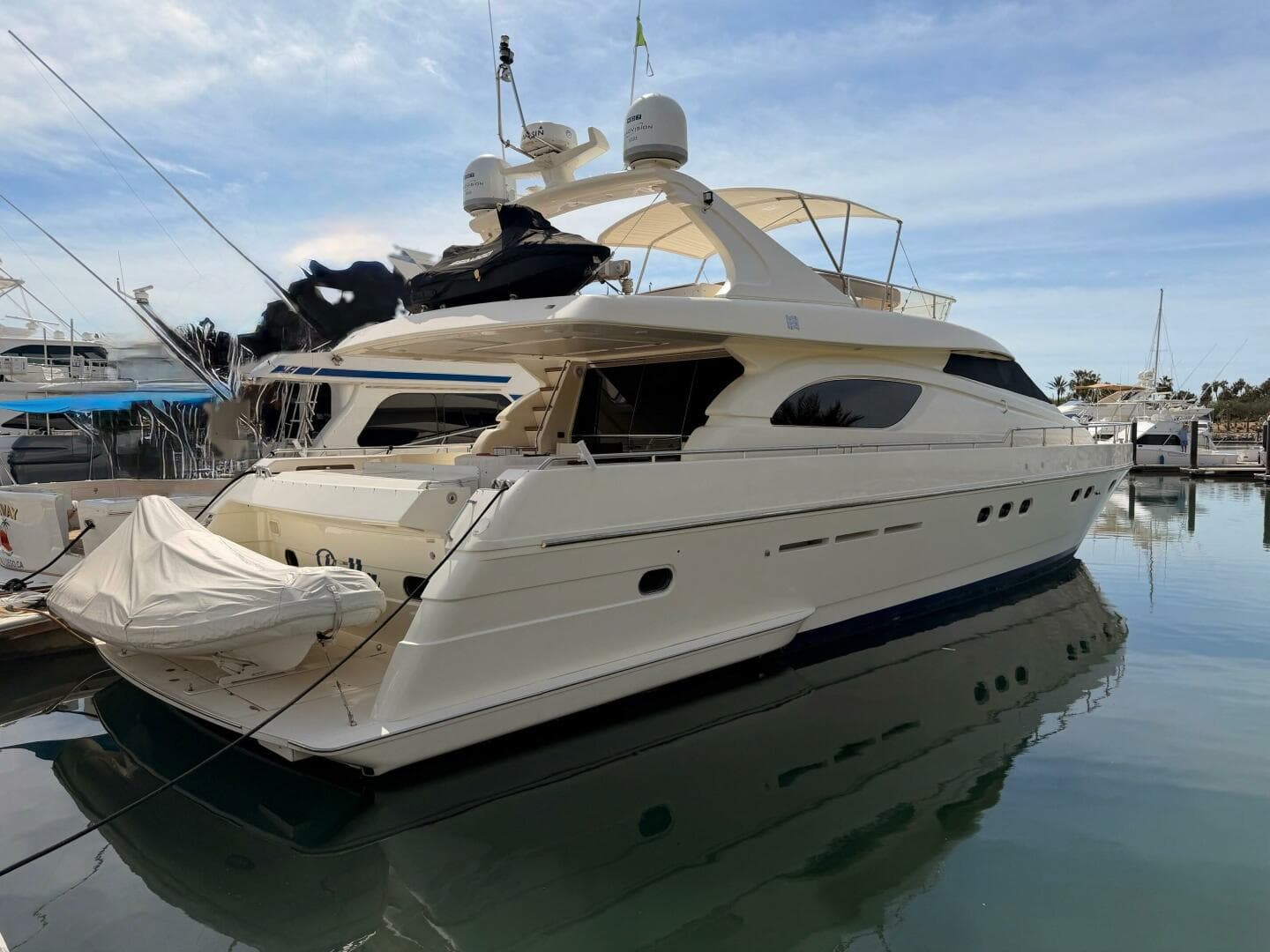 2000 Ferretti 72 Motoryacht 