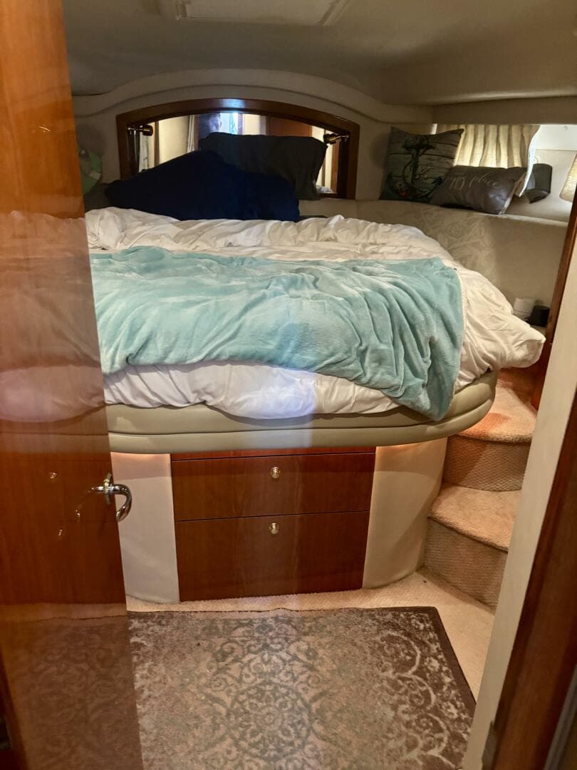 1999 Sea Ray 400 Sedan Bridge