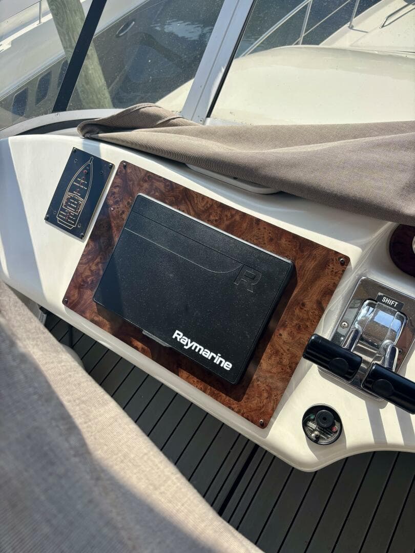 1999 Sea Ray 400 Sedan Bridge