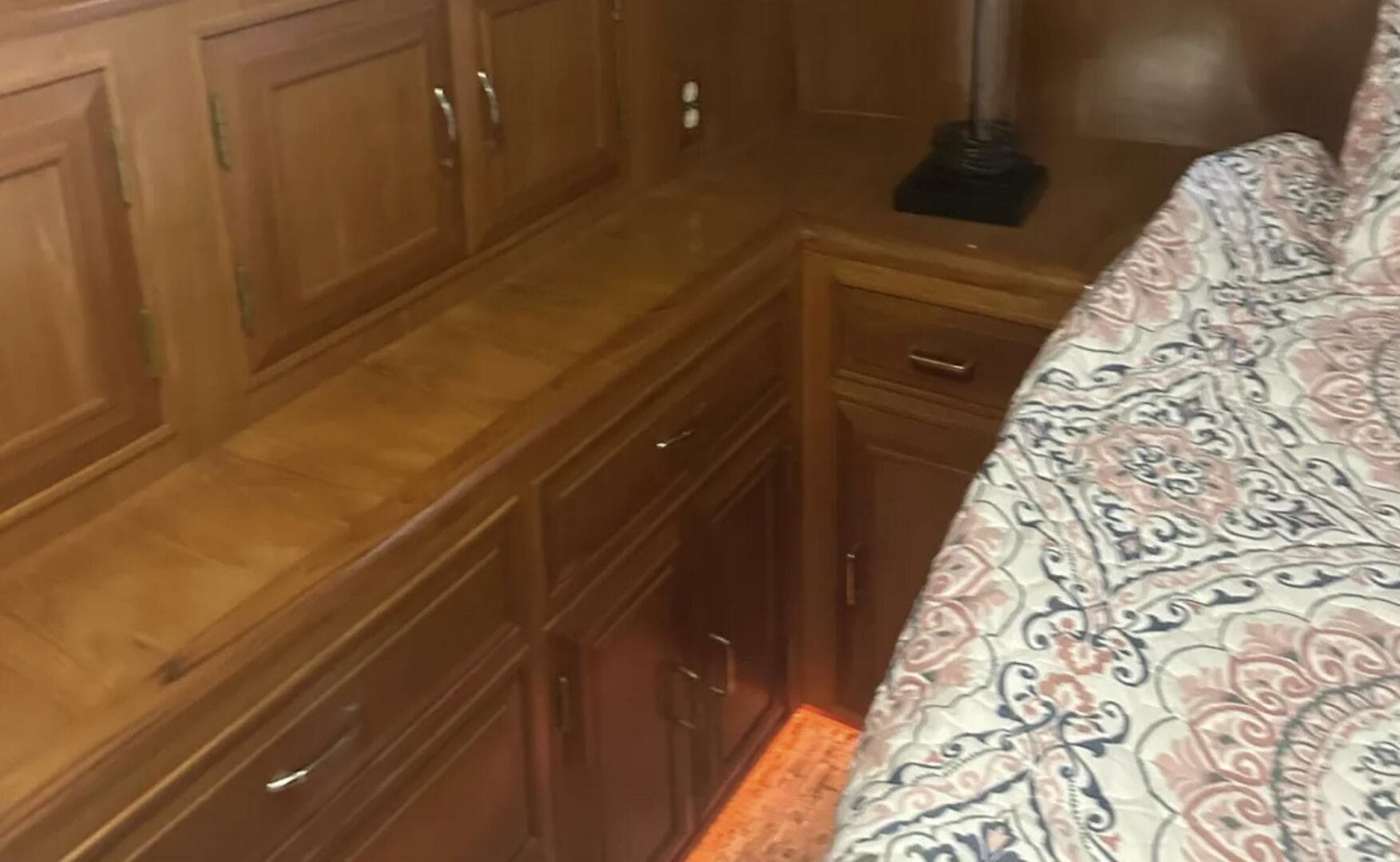 1988 Ocean Alexander 42 Aft Cabin