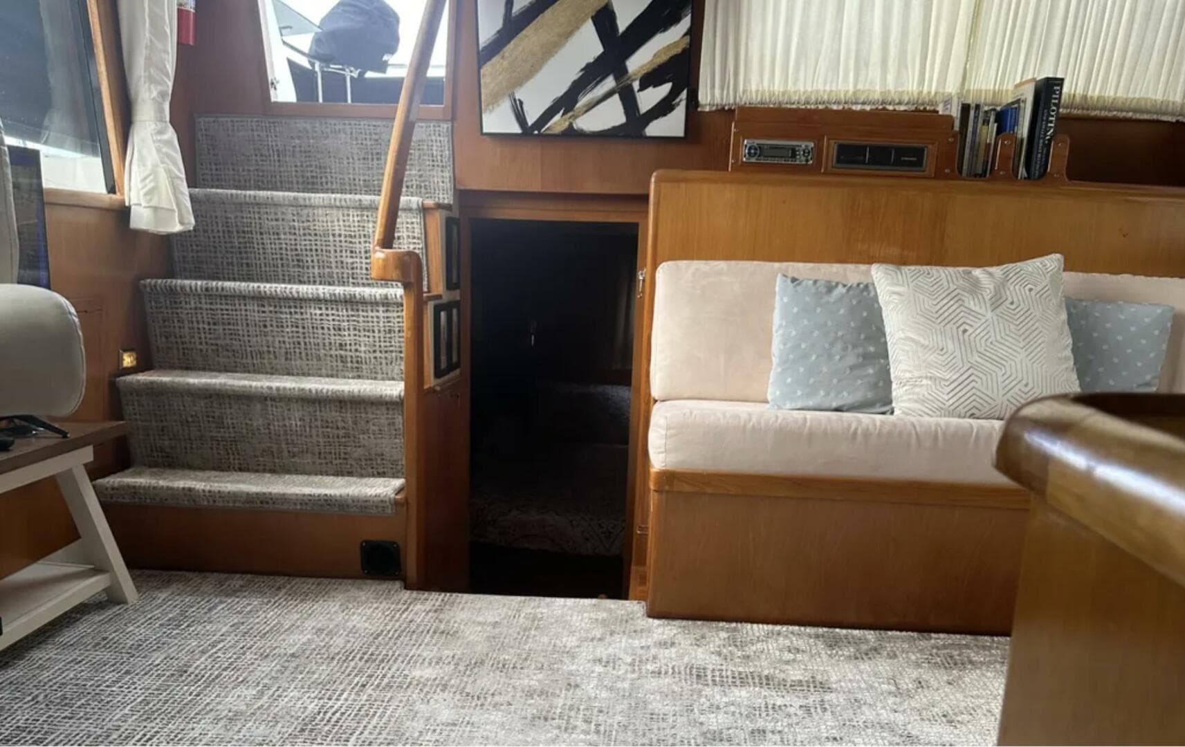 1988 Ocean Alexander 42 Aft Cabin