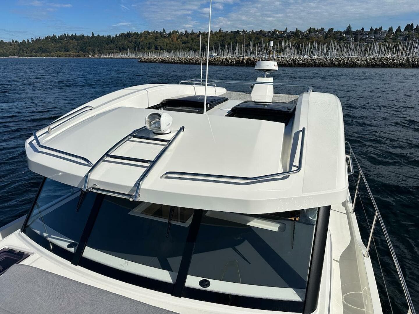 2024 Beneteau Swift Trawler 41 Sedan