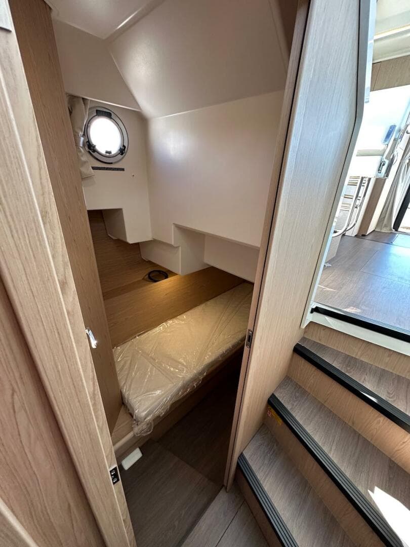 2024 Beneteau Swift Trawler 41 Sedan