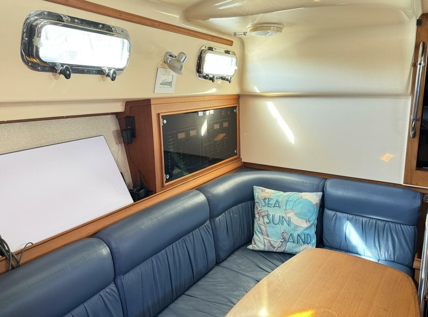 2004 Island Packet 360 Hardtop Express Cruiser