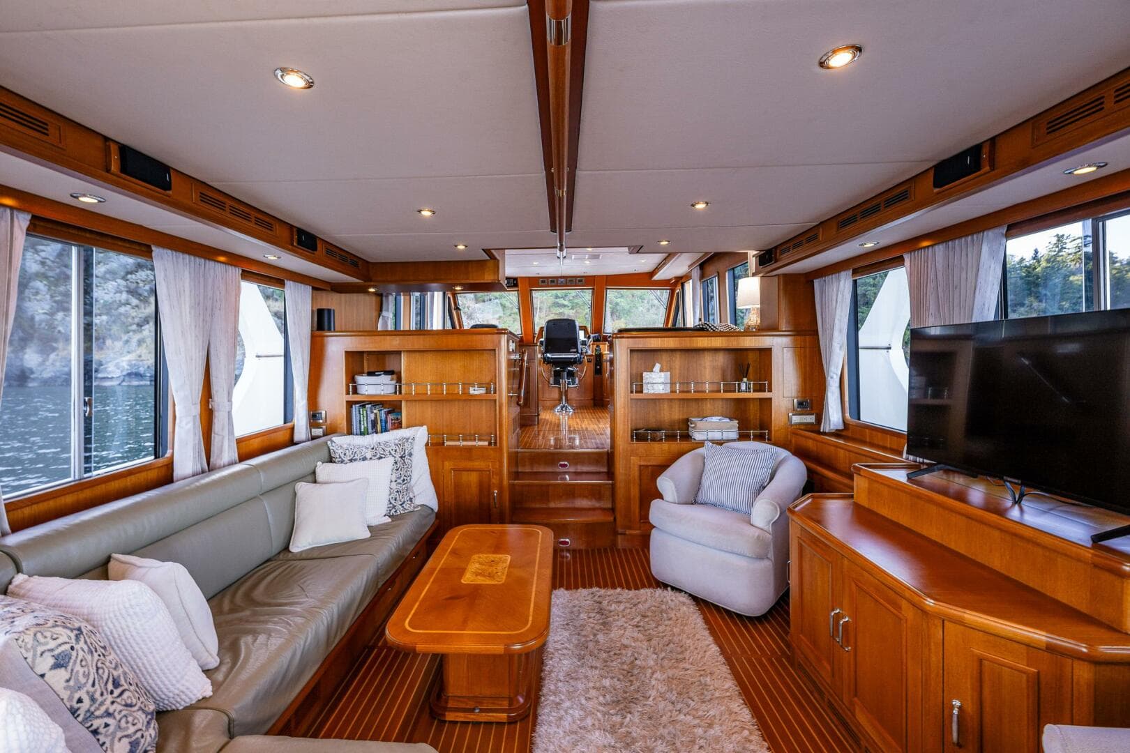 2007 Grand Banks 59 Aleutian Raised Pilothouse