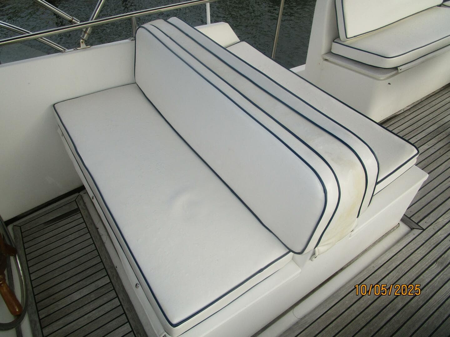 42' Grand Banks flybridge starboard forward profile
