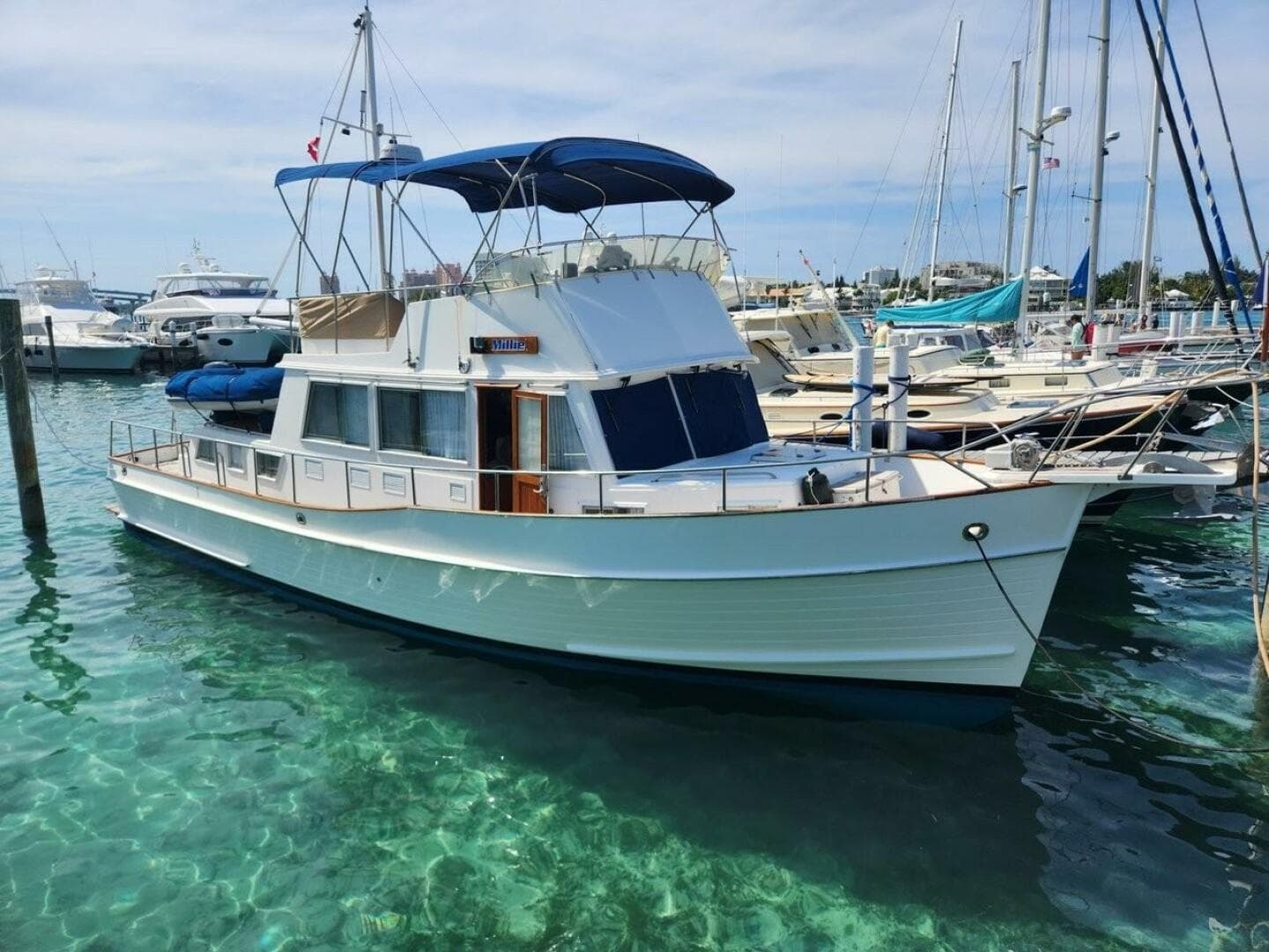 42' Grand Banks starboard forward profile1