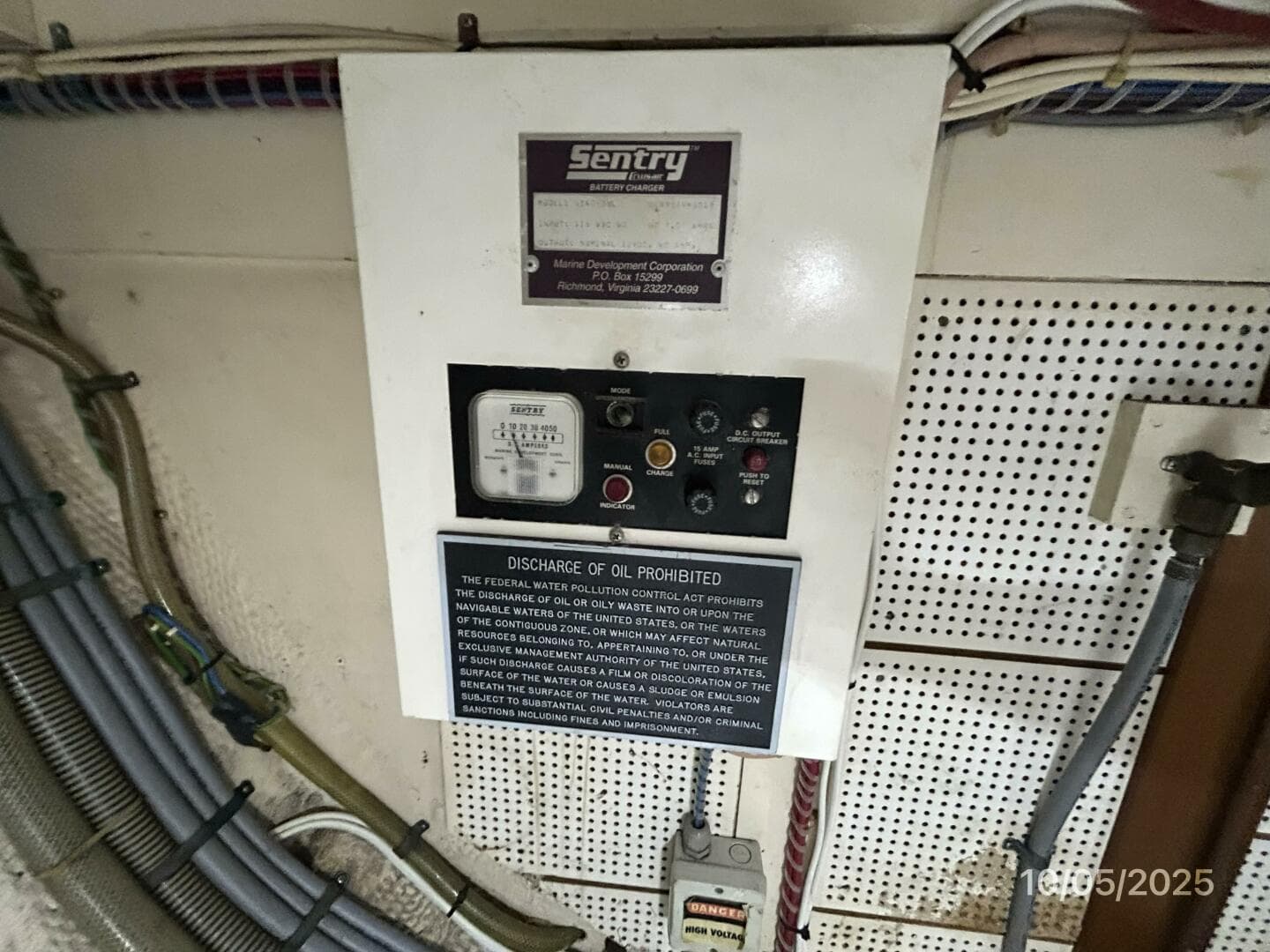 42' Grand Banks battery charger