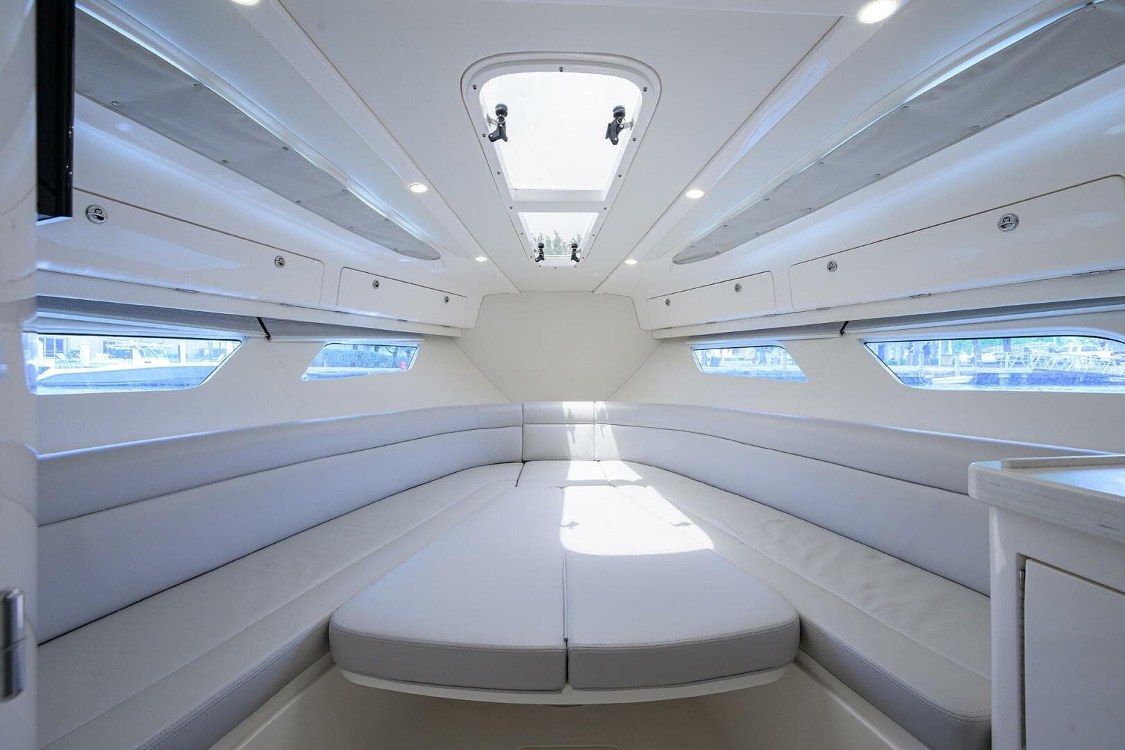 Intrepid 41 - Forward Berth