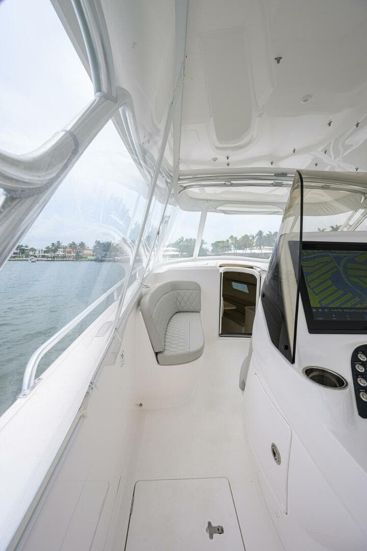 Intrepid 41 - Port Bow Seating