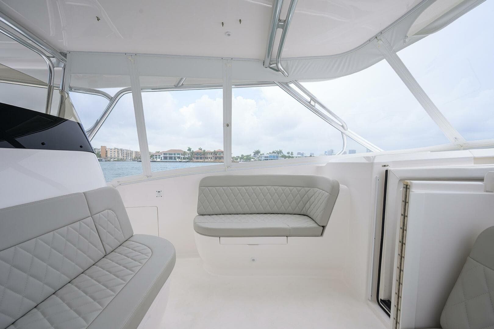 Intrepid 41 - Bow Seating