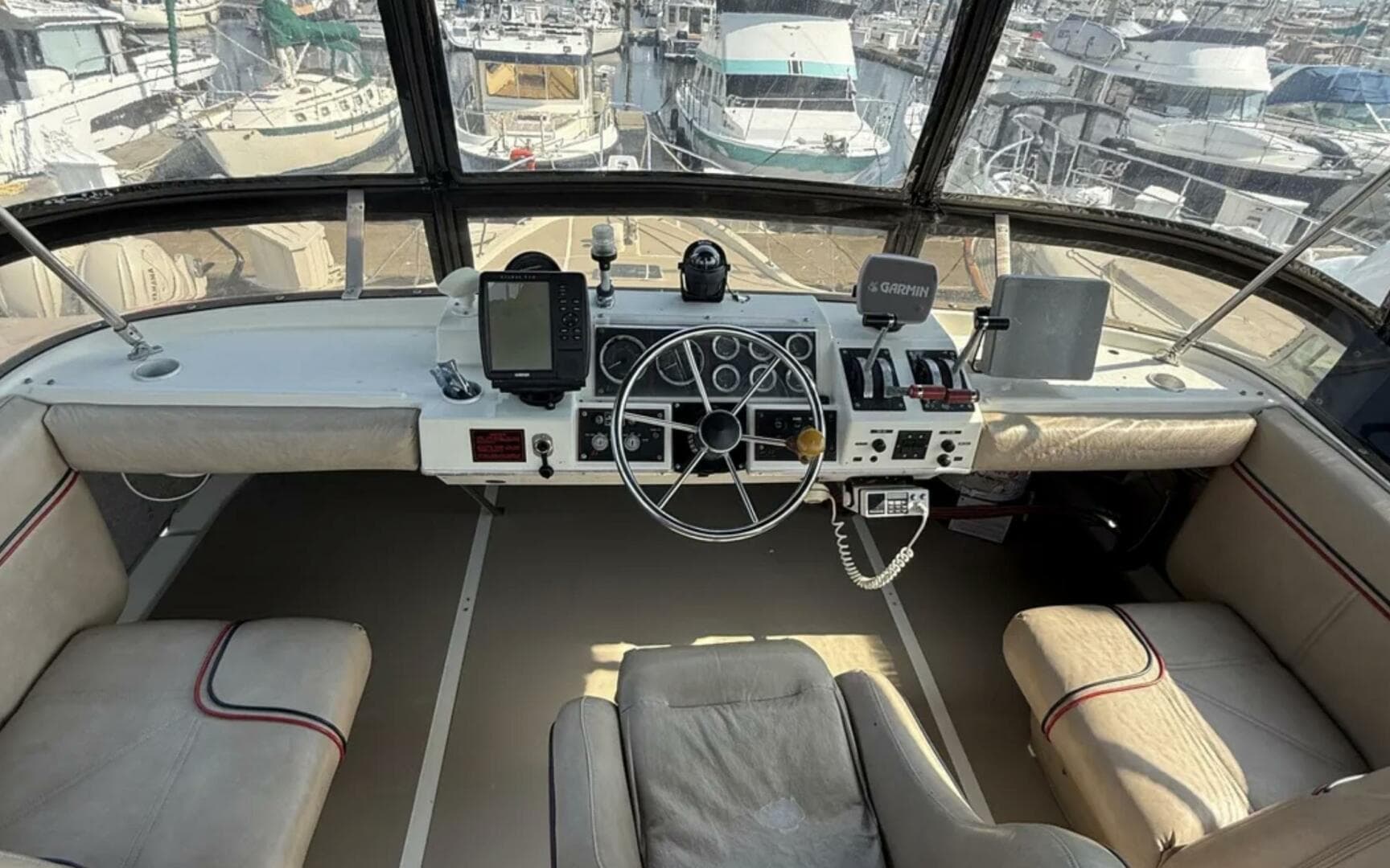 1983 Bayliner 3870 Motoryacht