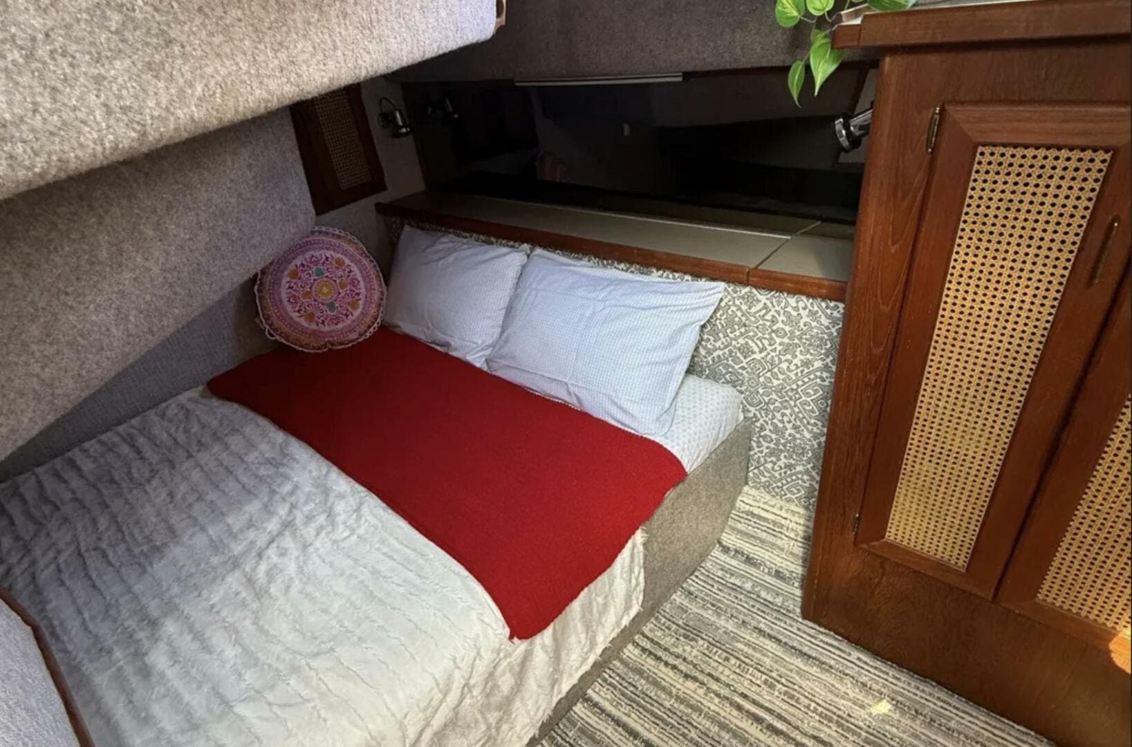 1983 Bayliner 3870 Motoryacht