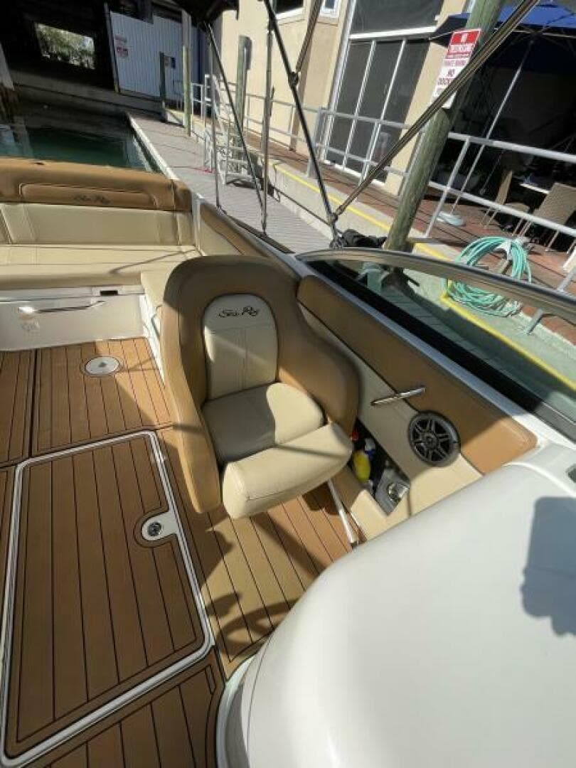 2014 Sea Ray 260 SunDeck