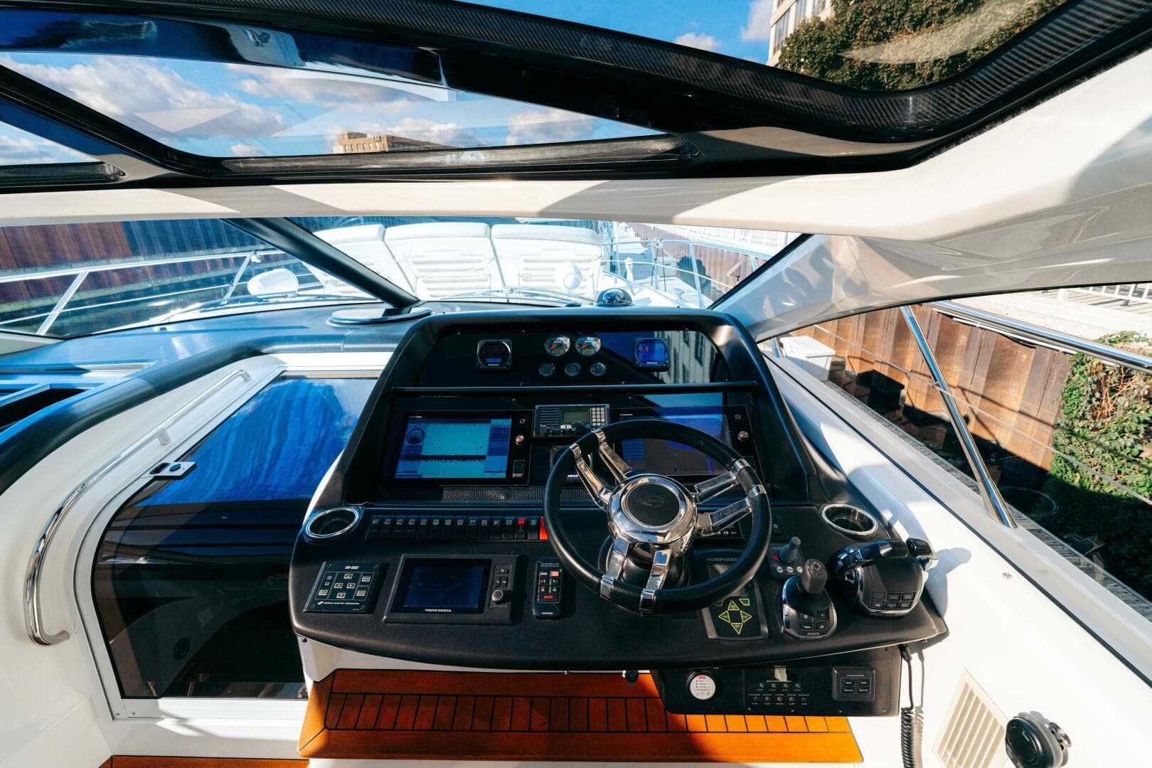 2014 Sunseeker Predator 60