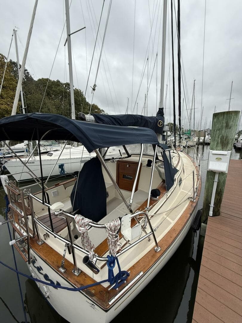 1991 Island Packet IP-29