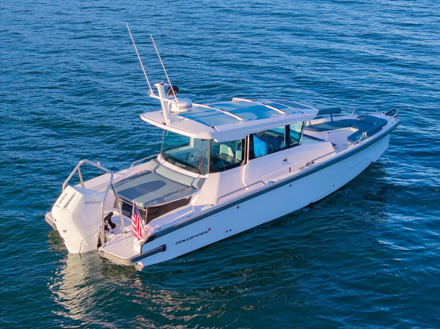 2026 Axopar Cross Cabin