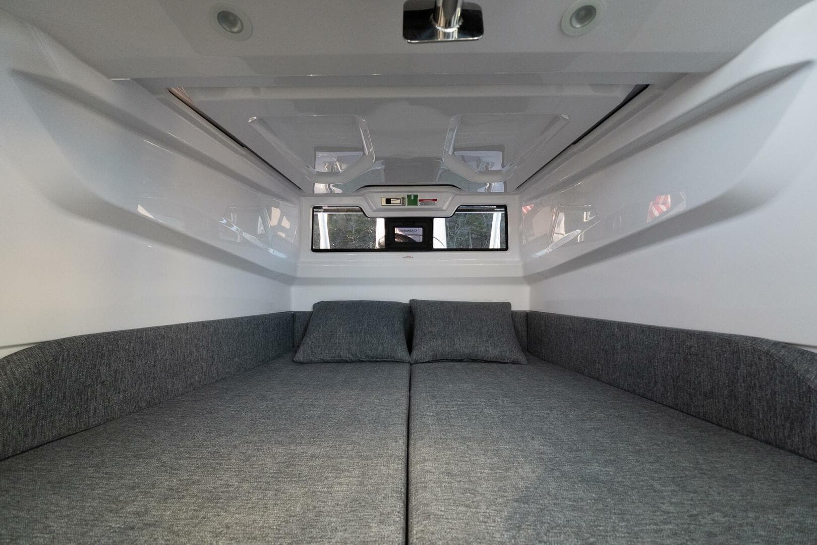 2026 Axopar Cross Cabin