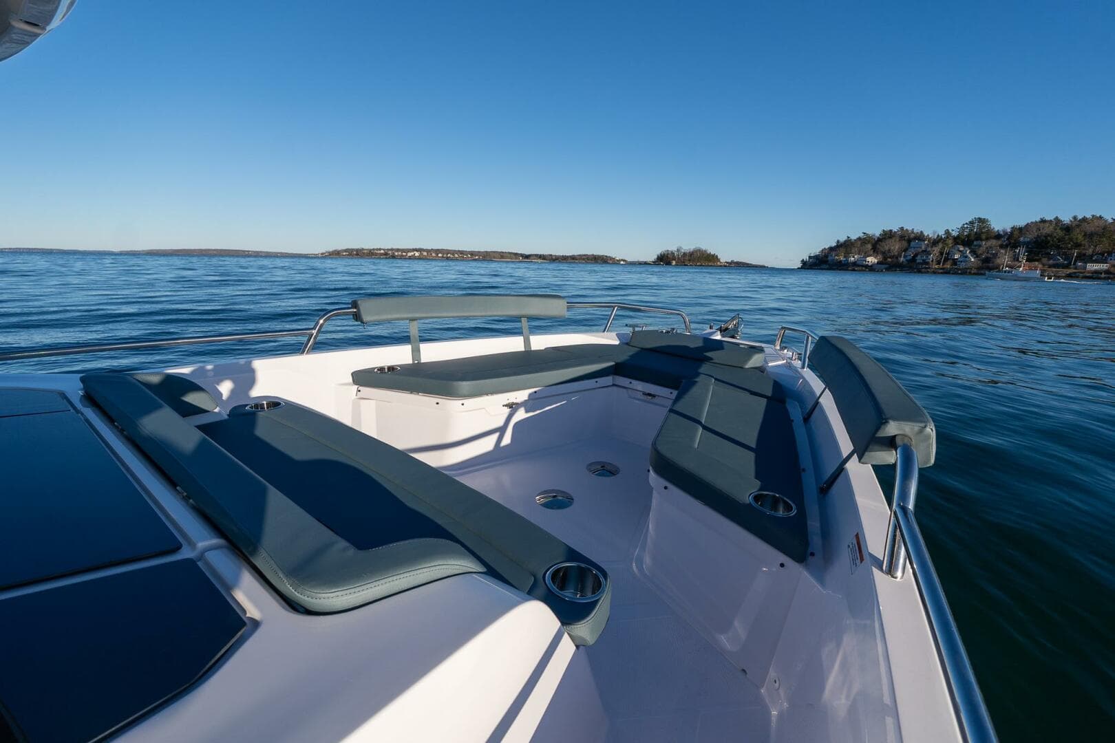 2026 Axopar Cross Cabin