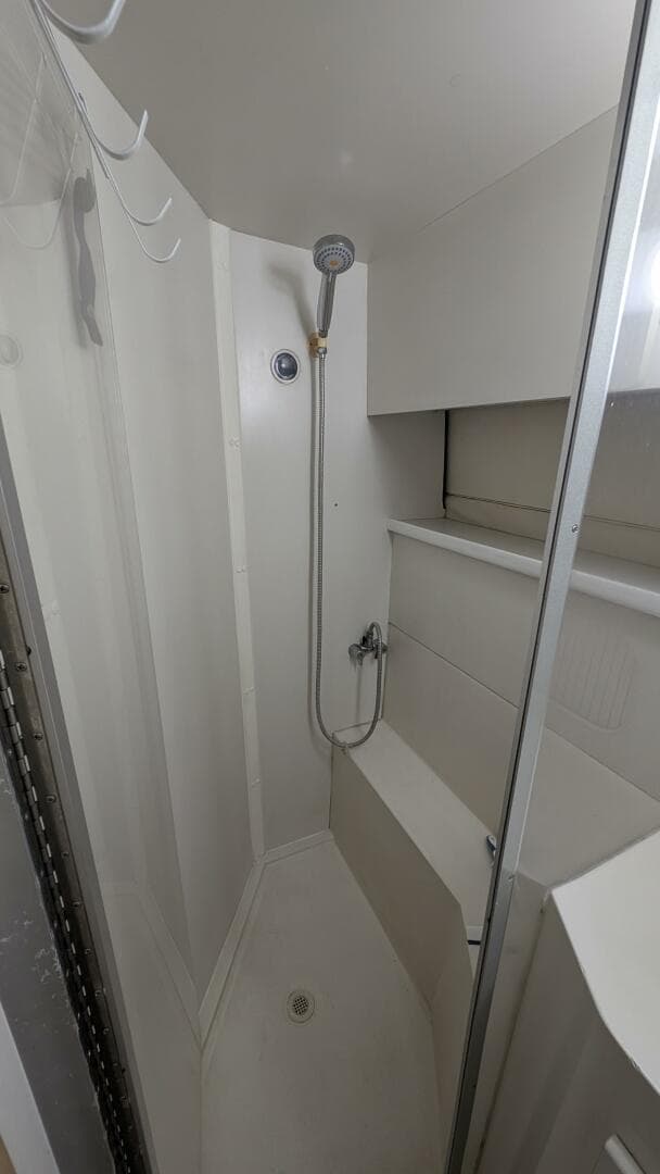 1994 Carver 370 AFT CABIN