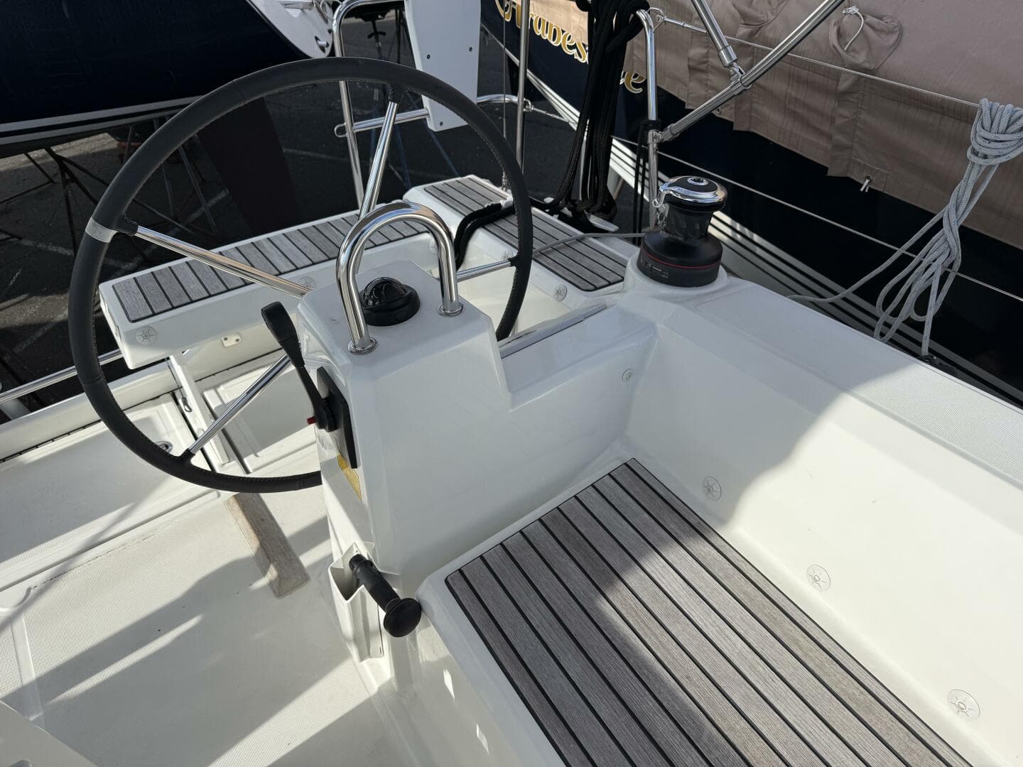 2021 Beneteau 35.1
