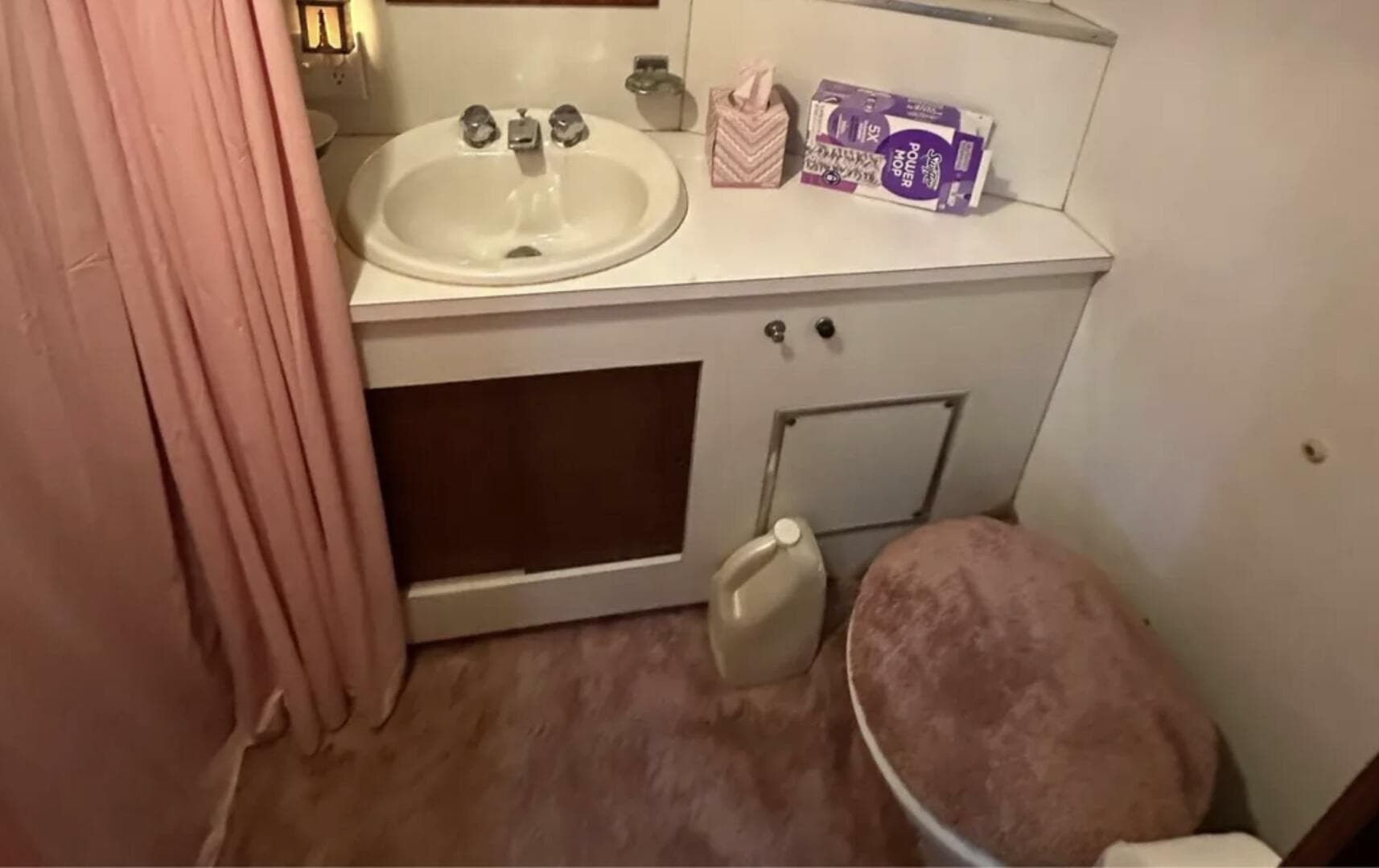 1974 Hatteras 58 Yachtfish