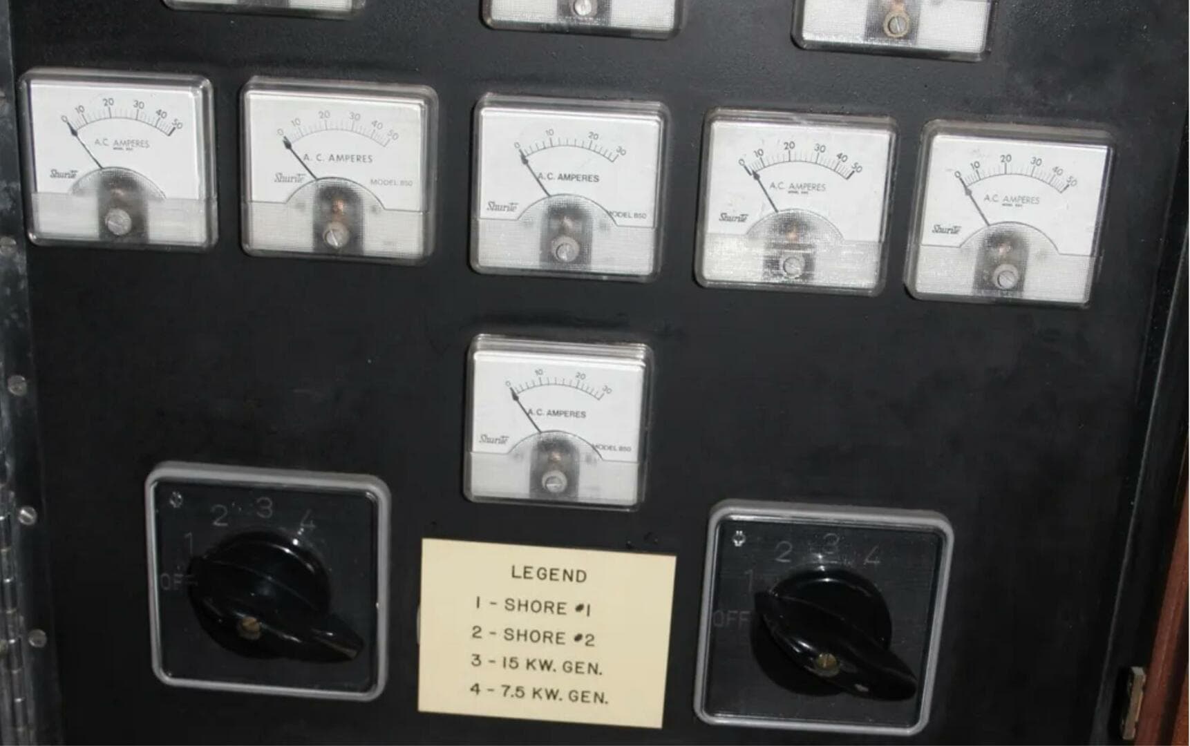 1974 Hatteras 58 Yachtfish