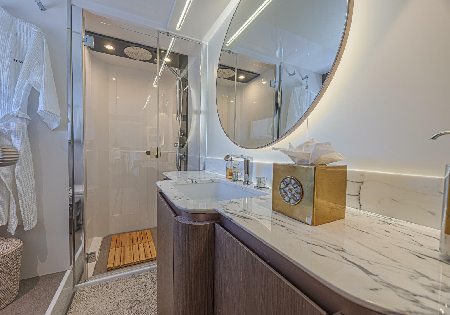 2022 Azimut Magellano 66