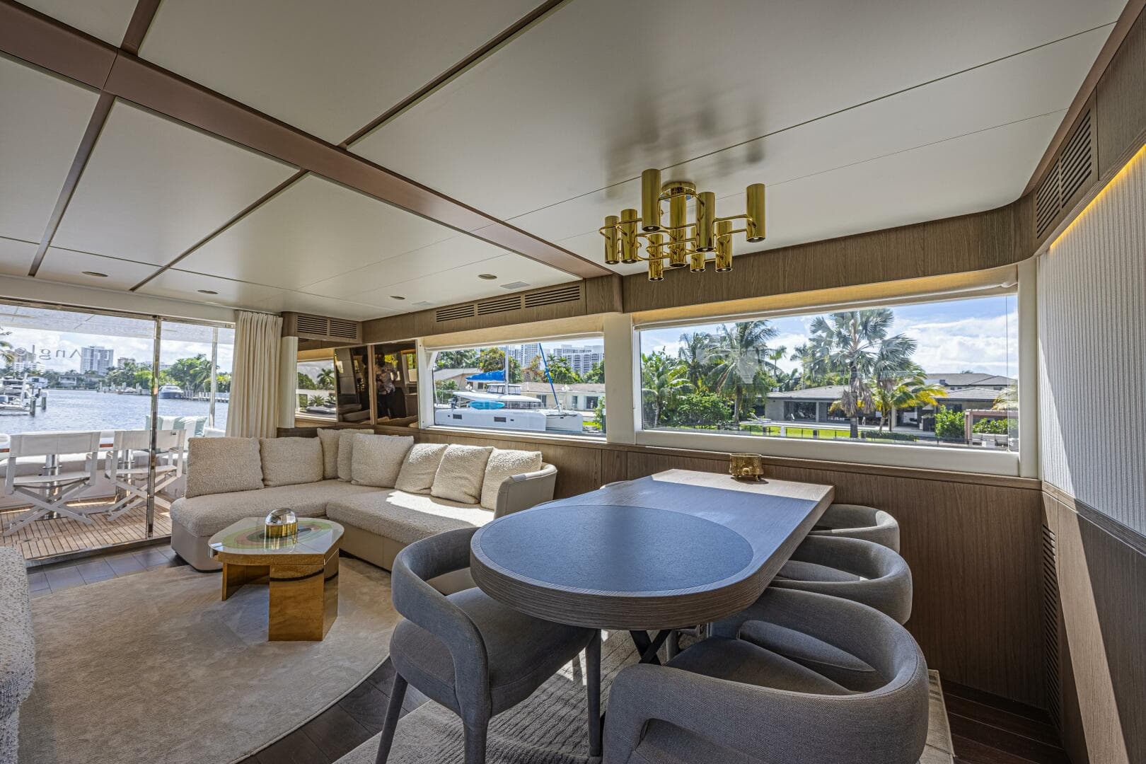 2022 Azimut Magellano 66