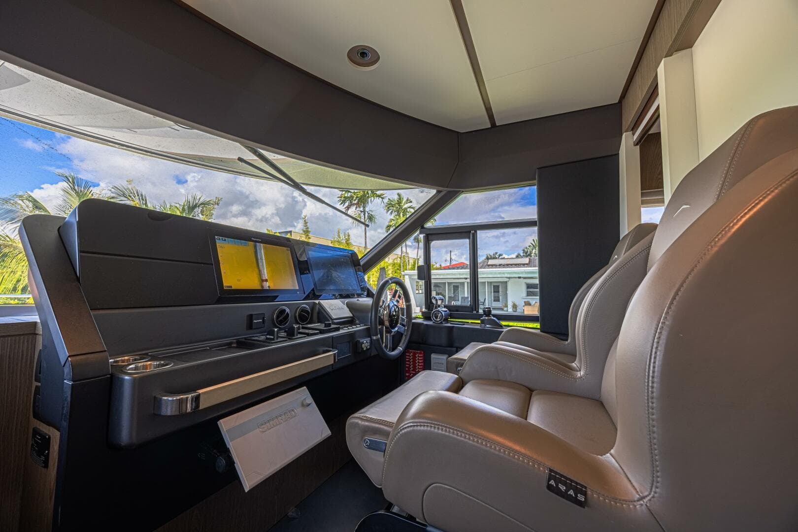 2022 Azimut Magellano 66