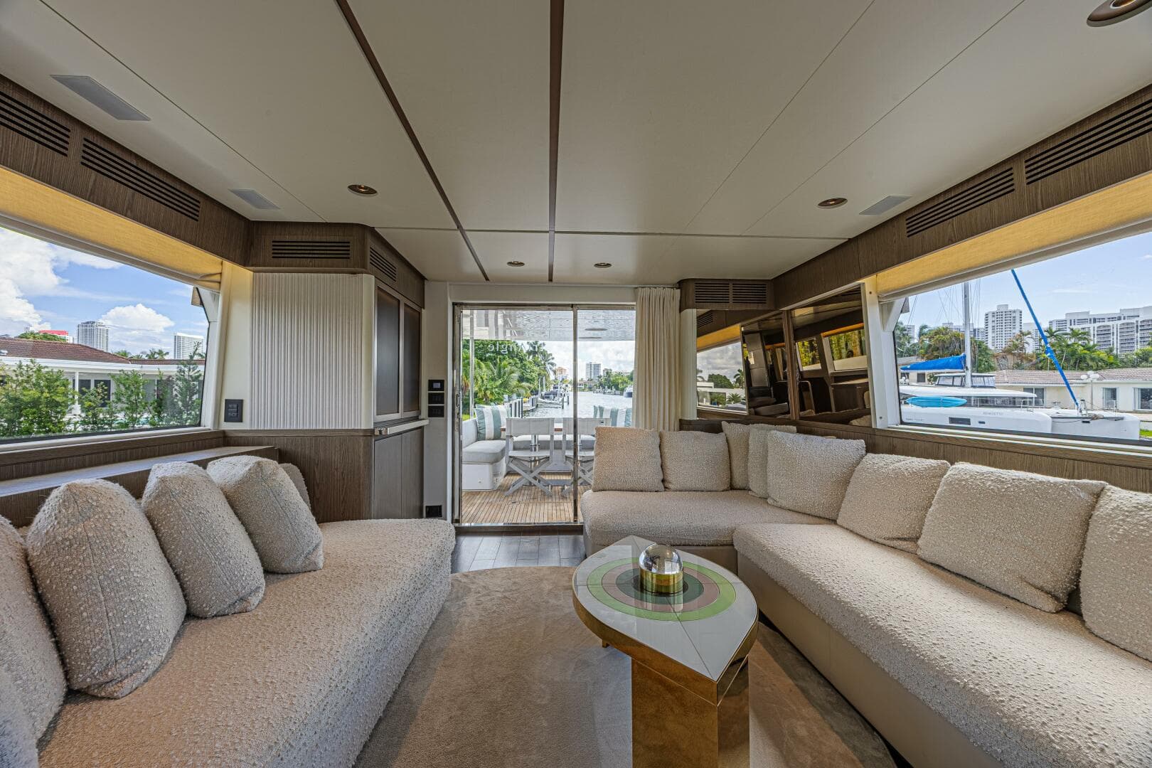 2022 Azimut Magellano 66