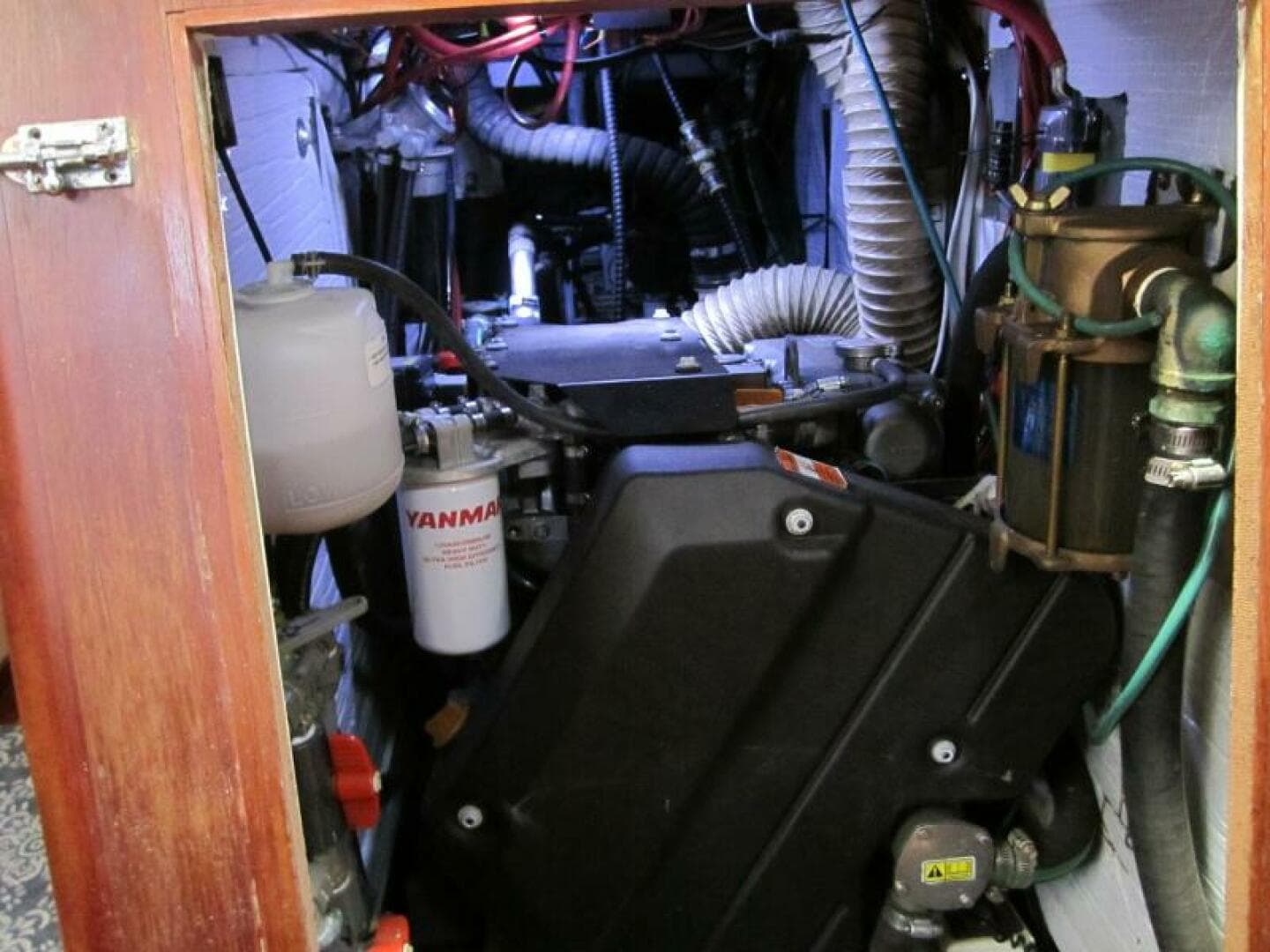 1985 Endeavour 38 CC