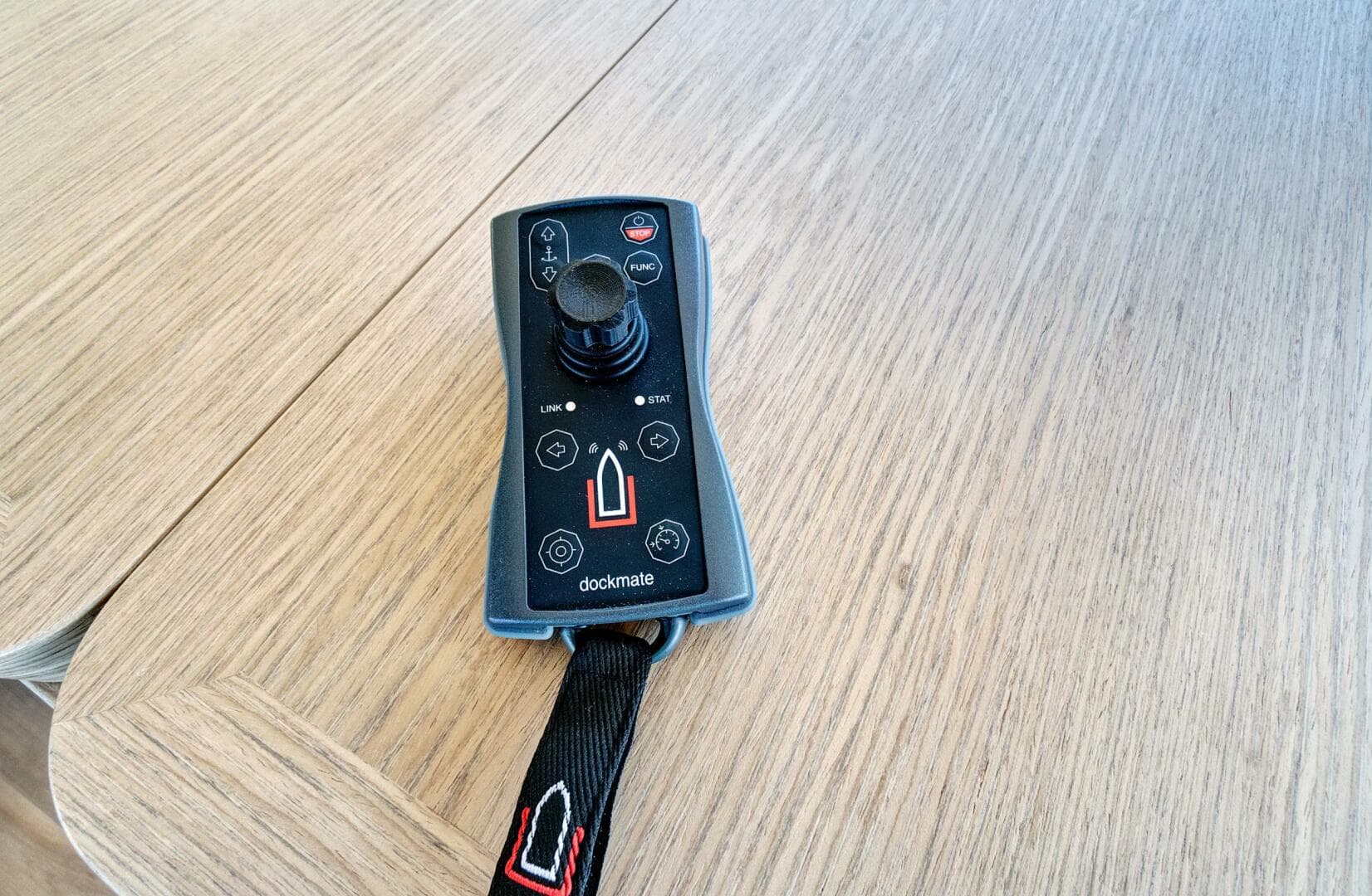 2025 Absolute 52 Fly