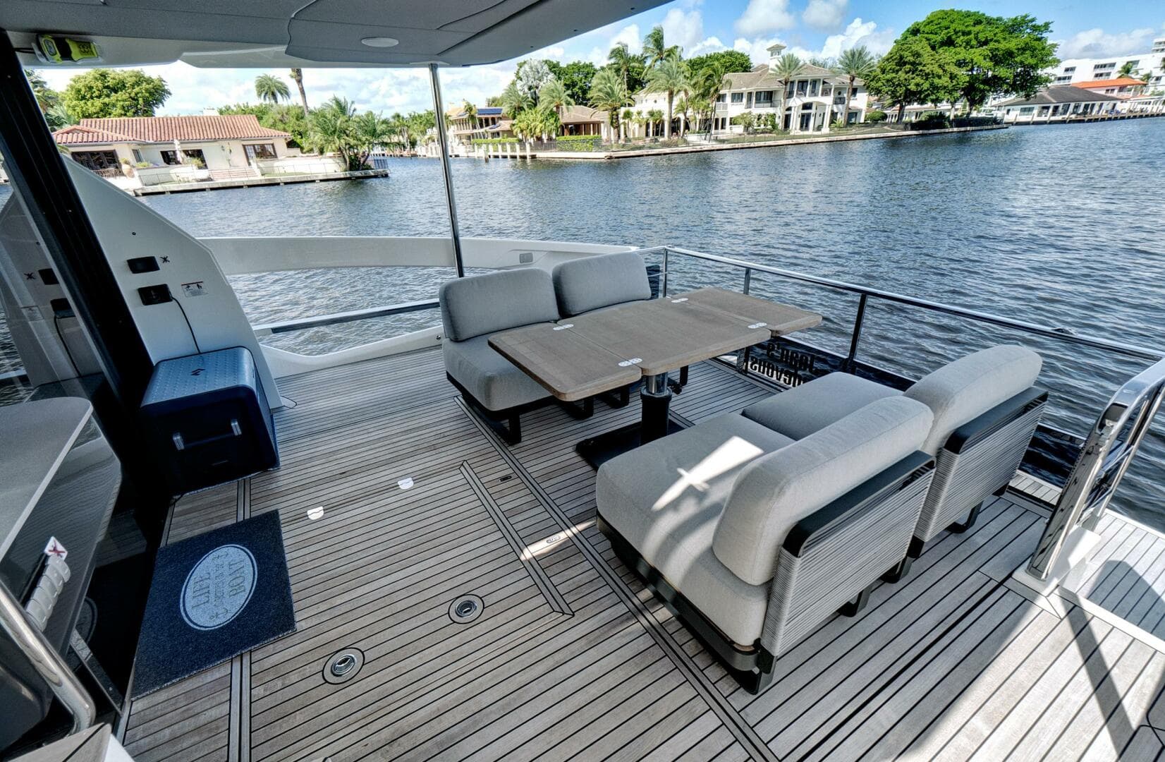 2025 Absolute 52 Fly