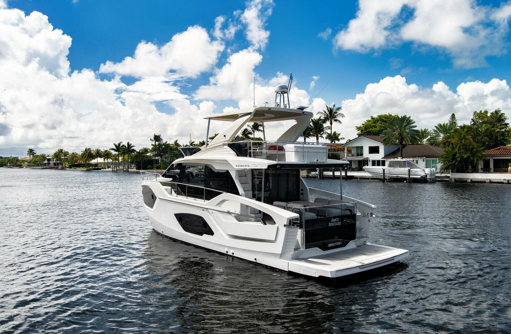 2025 Absolute 52 Fly